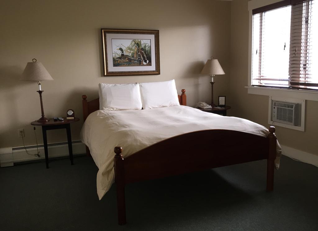 Willoughvale Inn Westmore Newport Rum bild
