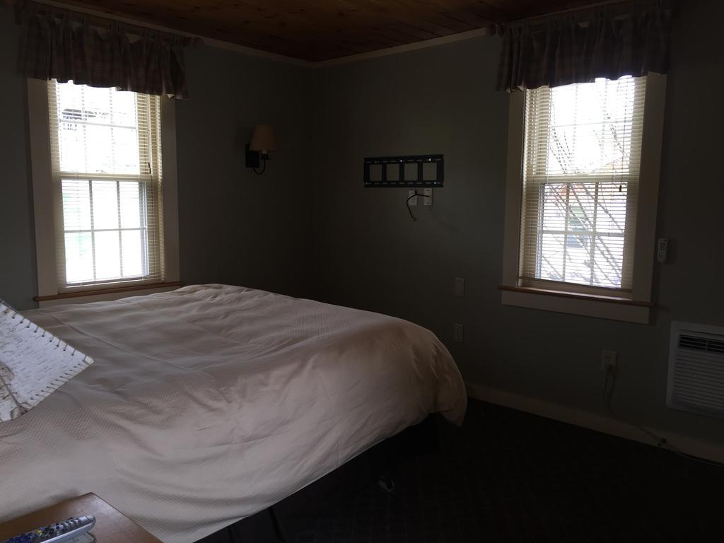 Willoughvale Inn Westmore Newport Rum bild