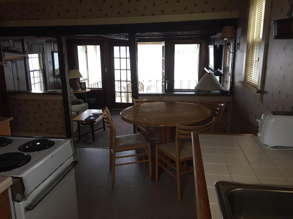 Willoughvale Inn Westmore Newport Rum bild